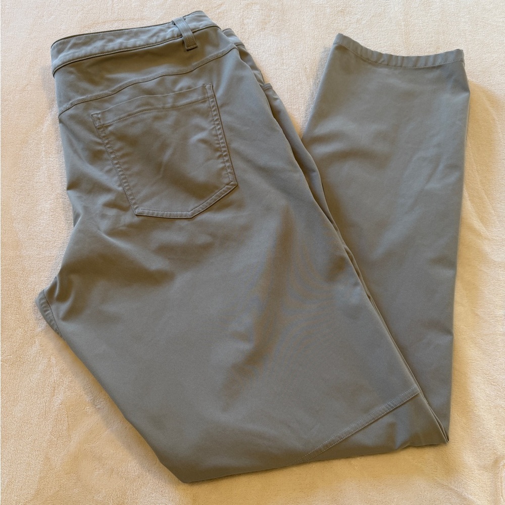 Lululemon Commission Golf Pants 33"